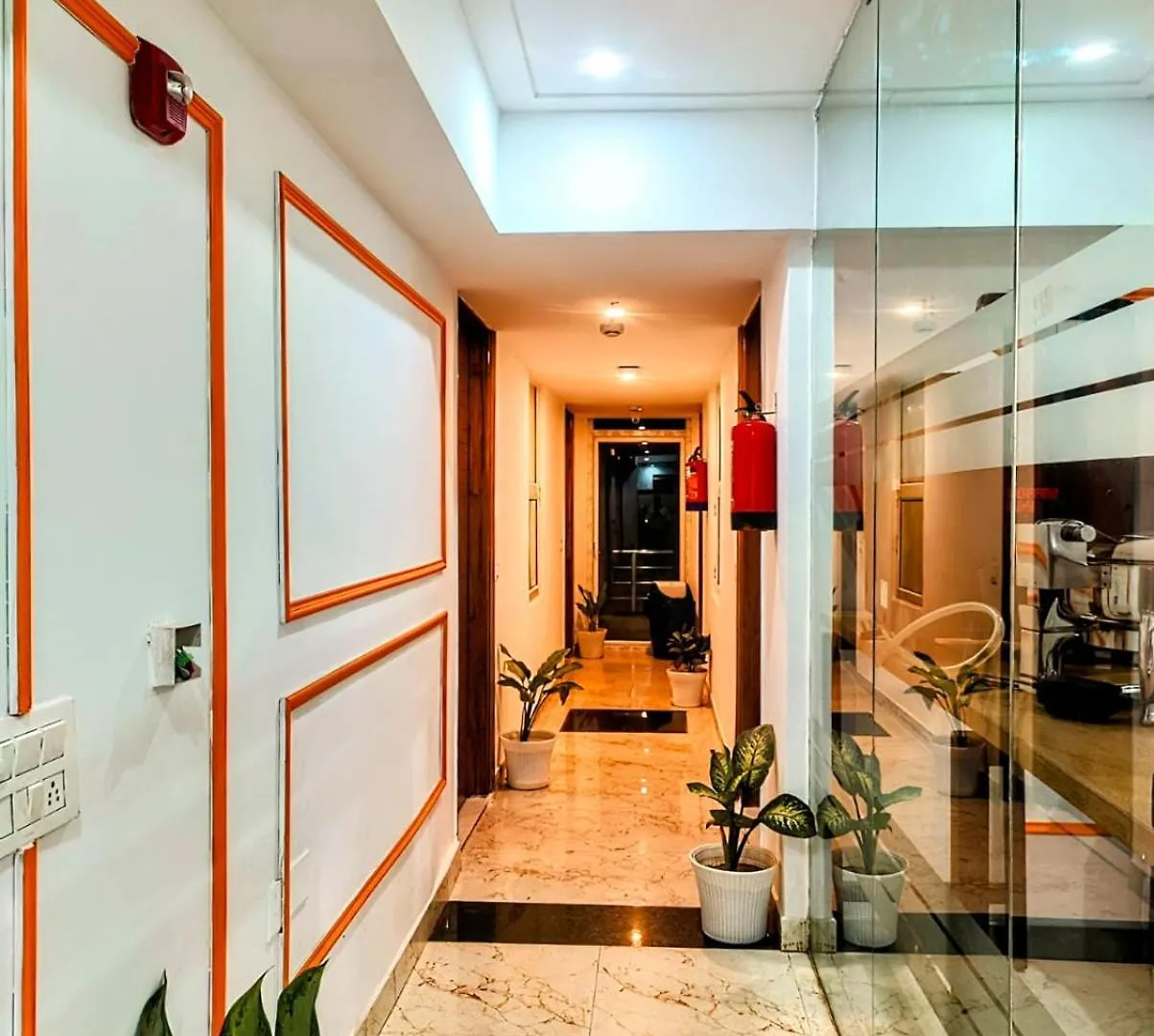 Hotel Mavens House Artemis Hospital Road 구르가온