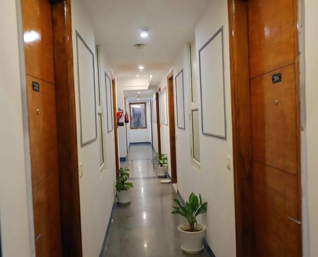 Hotel Mavens House Artemis Hospital Road 구르가온 게스트하우스