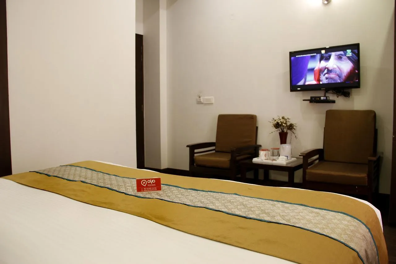 Hotel Mavens House Artemis Hospital Road 구르가온