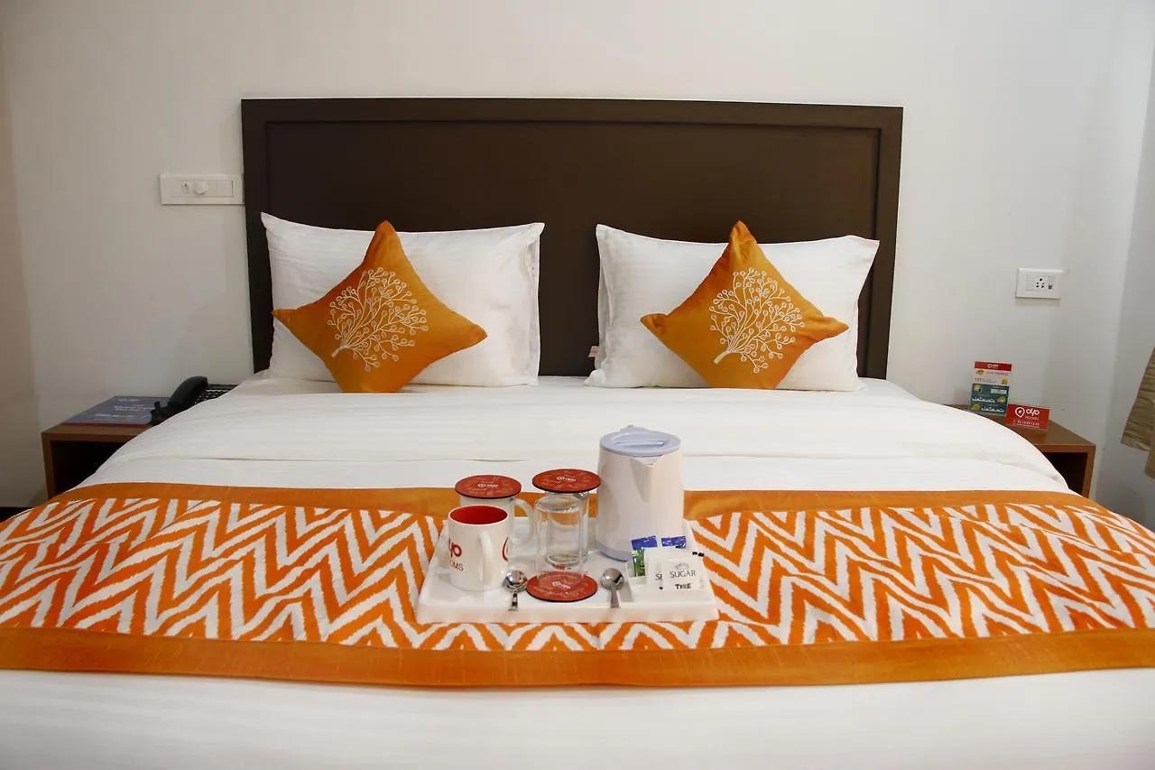 Hotel Mavens House Artemis Hospital Road Gurgáon 3*,